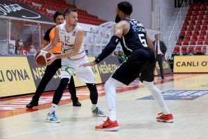 Aliağa Petkimspor 82 – 72 Beşiktaş